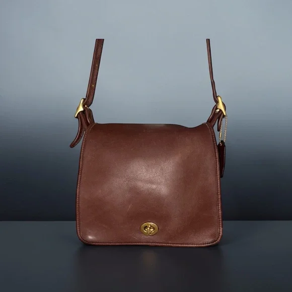 Vintage USA Coach Legacy champion gloved Tanned crossbody bag turn lock - Picture 15 of 15